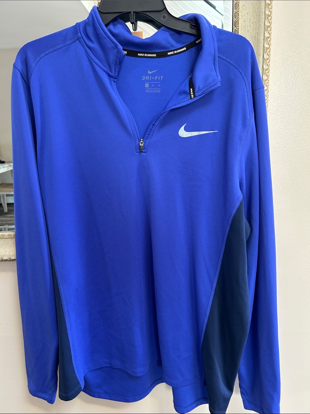 Nike Men’s Dri-FIT Bright Blue Quarter-Zip Pullover